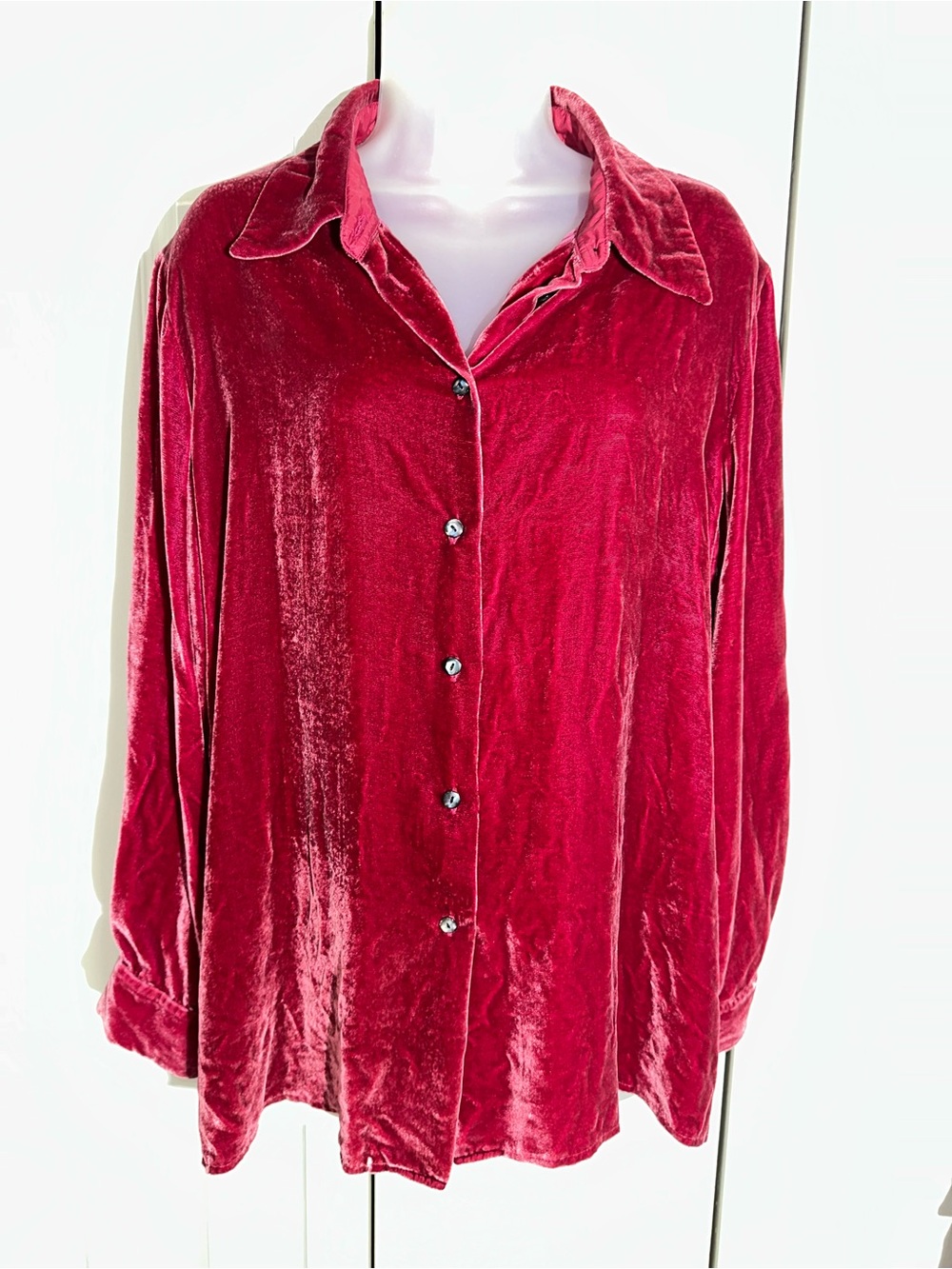 SILK CLUB vtg Velvet Pearl Button Shirt Blouse L Viscose/Silk Blend Ruby Red A20